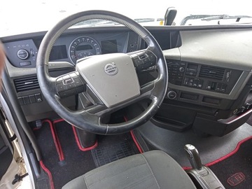 VOLVO FH4 GLOBETROTTER CABIN XL EURO6 2015 г.