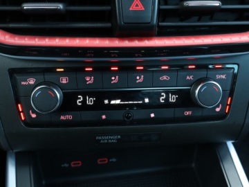 Seat Arona Crossover 1.0 EcoTSI 110KM 2021 Seat Arona 1.0 TSI, Salon Polska, 1. Właściciel, zdjęcie 17