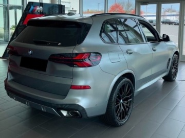 BMW X5 G05 SUV Facelifting 3.0 40d 352KM 2026 BMW X5 xDrive40d Sport Suv 3.0 (352KM) 2026, zdjęcie 1