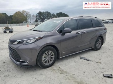 Toyota Sienna III 2021 Toyota Sienna 2021, 2.5L, XLE, od ubezpieczalni