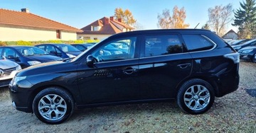 Mitsubishi Outlander III 2013 Mitsubishi Outlander BENZYNA HYBRYDA plug in 4x4 grzane fotele AUTOMAT, zdjęcie 17