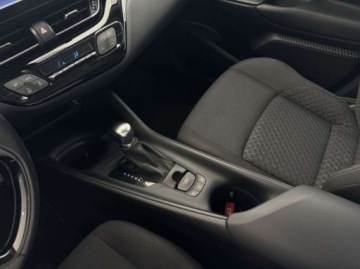 Toyota C-HR I Crossover 1.8 Hybrid 122KM 2019 Toyota C-HR Comfort Kamera cofania CarPlayAndroid Auto Asystent hamowan, zdjęcie 23