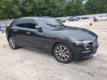Maserati Levante 2019 Maserati Levante 2019 Maserati Levante LUXURY 3.0 Benzyna 345KM, zdjęcie 2
