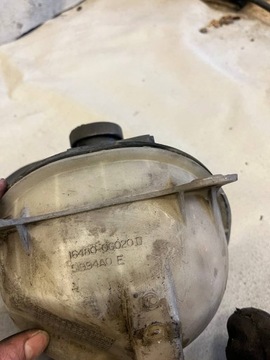 AVENSIS T25 E12 2.0 D4D NÁDOBKA VYROVNÁVACÍ