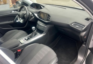 Peugeot 2019 Peugeot 308 1.2 beznyna 110 KM Nawigacja LED Kamera Sensor 1.2 Benzyna, zdjęcie 9