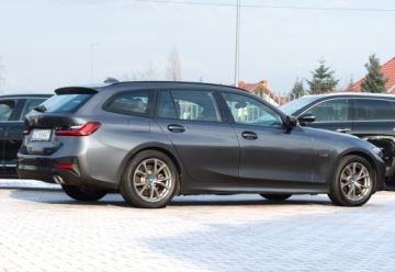 BMW Seria 3 G20-G21 Touring 2.0 330e 292KM 2021 BMW 330e 292ps Sport Line Lasery Webasto Hi-Fi Live Cocpit Pro 3xKlima 2022, zdjęcie 32