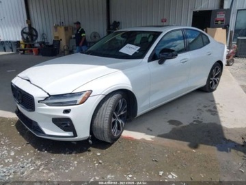 Volvo S60 III 2024 Volvo S60 B5 Core Dark Theme 2024 2.0l 2.0 Benzyna 247KM, zdjęcie 1