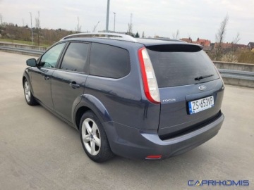 Ford Focus II Focus C-Max 1.8 i 16V 125KM 2009 Ford Focus 1.8i Navi Klimatronik zadbany 1.8 Benzyna 125KM, zdjęcie 2