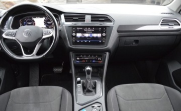 Volkswagen Tiguan II SUV Facelifting 2.0 TDI 150KM 2021 Volkswagen Tiguan 2,0 TDI DSG FULL LED MATRIX Kamera Nawigacja 2.0 Diesel, zdjęcie 18