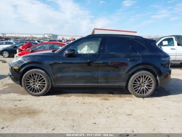 Porsche Cayenne III 2023 Porsche Cayenne Platinum Edition 2023 3.0l 3.0 Benzyna 335KM, zdjęcie 2