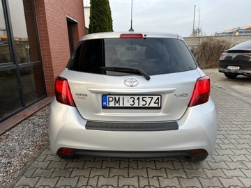 Toyota Yaris III Hatchback 5d Facelifting 1.33 Dual VVT-i 99KM 2015 Toyota Yaris 1.3 benzyna 99 KM automat zarej w PL zadbany mozliwa zam, zdjęcie 4