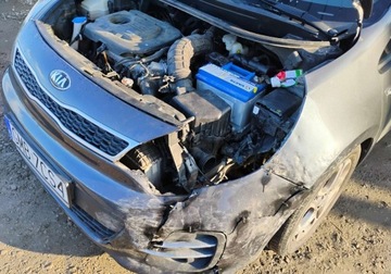 Kia Rio III 2015 Kia Rio 2015r, 1.1 CRDI. Lekko uszkodzony lewy przod. Jezdzi 1.1 Diesel, zdjęcie 21