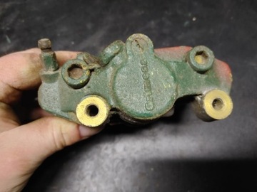 Скутер Aprilia Piaggio Zundapp ТОРМОЗНОЙ СУППОРТ