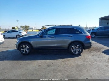Mercedes GLC C253 2019 Mercedes-Benz GLC 2019r., 4X4, od ubezpieczalni 2.0 Benzyna 241KM, zdjęcie 3