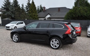 Volvo V60 I Kombi 2.0 D3 163KM 2013 Volvo V60 2.0 D4 165 km Automat nawigacja 2.0 Diesel 163KM, zdjęcie 9