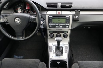 Volkswagen Passat B6 Variant 2.0 i 16V FSI 150KM 2007 VW Passat 2.0 FSI, Salon Polska, DSG, Klima, zdjęcie 11