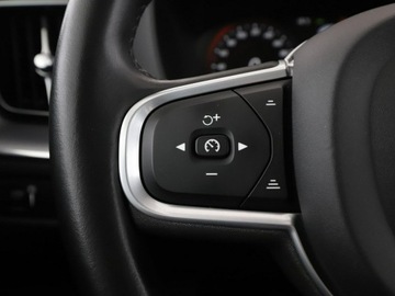 Volvo XC60 II 2020 Volvo XC 60 FV23% mHEV 4x4 full LED navi klima, zdjęcie 32