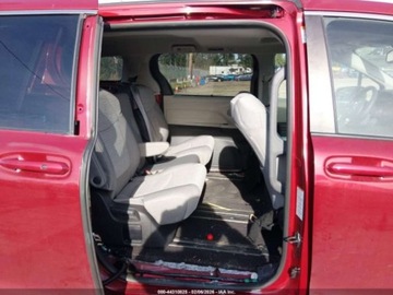 Toyota Sienna III 2024 Toyota Sienna Le 2024 2.5 Hybryda 189KM, zdjęcie 12