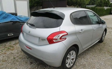 Peugeot 208 I Hatchback 3d 1.6 e-HDI 92KM 2015 Peugeot 208 1.6 Diesel 92KM, zdjęcie 4