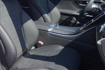 Mercedes Klasa C W206 2024 C Klasa 220 d 4-Matic AMG Estate 2.0 (197KM) 2024, zdjęcie 9