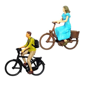 2 realistyczne figurki rowerzystów w skali 1/