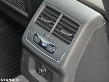 Audi A4 B9 2024 Audi A4 Avant Audi A4 Avant 40 TFSI mHEV Quattro S Line S tronic 2.0 204KM, zdjęcie 36