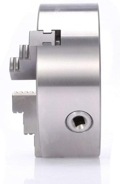 Самоцентрирующийся токарный патрон с 3 кулачками 100 мм.