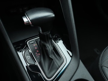 Kia Niro I Crossover 1.6 GDi Hybrid 141KM 2019 Kia Niro Hybrid, Salon Polska, Serwis ASO, zdjęcie 15