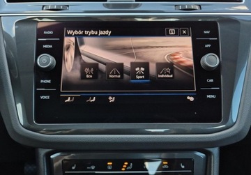Volkswagen Tiguan II SUV Facelifting 2.0 TDI 150KM 2021 Volkswagen Tiguan Life 2.0TDI 150KM DSG App Connet Czuj Park. Pod.Fotele T, zdjęcie 27
