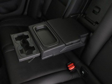 Volvo V60 II  Kombi 2.0 T5 250KM 2019 Volvo V60 Inscription T5 automat skóra navi, zdjęcie 36