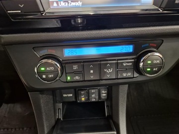 Toyota Corolla X Sedan Facelifting 1.6 Valvematic 132KM 2013 Toyota Corolla 1.6 Prestige Seria E16 (2012-2019), zdjęcie 17