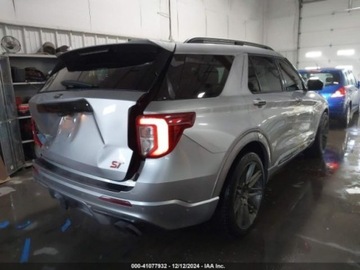 Ford Explorer VI 2022 Ford Explorer ST, 2022r., 4x4, 3.0L 3.0 Benzyna 400KM, zdjęcie 2