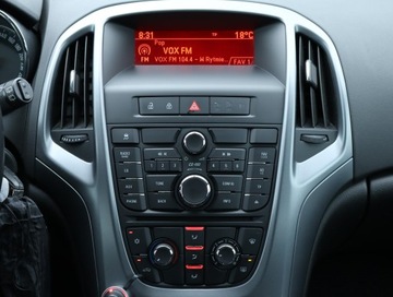 Opel Astra J Sports Tourer Facelifting 1.7 CDTI ECOTEC 110KM 2014 Opel Astra 1.7 CDTI, Salon Polska, Klima, Tempomat, zdjęcie 11