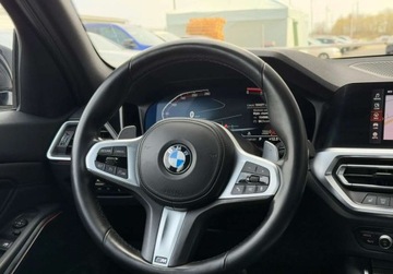BMW Seria 3 G20-G21 Touring 2.0 320d 190KM 2022 BMW Seria 3 320d 190km M Pakiet HeadUp Kamera cofania Kola 19 cali Alcanta, zdjęcie 11
