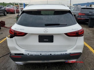 Mercedes GLA II 2022 Mercedes-Benz GLA 2022 r., 2,0L GLA 250 4MATIC 2.0 Benzyna 221KM, zdjęcie 4