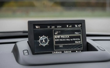 Peugeot 3008 I Crossover Facelifting 1.6 BlueHDi 120KM 2015 Peugeot 3008 1.6eHDI 120KM Allure Perla Skora Navi Ledy Hed-up Panorama Fu, zdjęcie 18