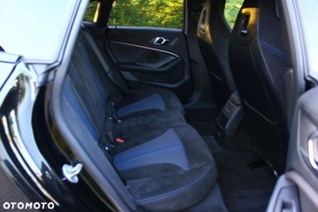 BMW Seria 2 F22-F23-F45-F46 Coupe Facelifting 218d 150KM 2021 BMW Seria 2 BMW Seria 2 218d M Sport sport 2.0 Diesel 150KM, zdjęcie 33