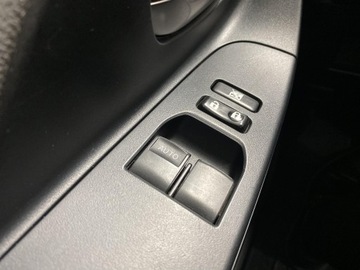 Toyota Yaris III Hatchback 5d Facelifting 1.33 Dual VVT-i 99KM 2015 Toyota Yaris 1.33 Premium MS EU6 III (2011-2019) T, zdjęcie 18