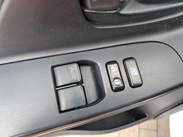 Toyota Yaris III Hatchback 5d Facelifting 1.4 D-4D 90KM 2015 Toyota Yaris Yaris 1.4 D-4D 90KM, salon Pl 1.4 Diesel 90KM, zdjęcie 19