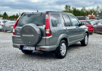 Honda CR-V II 2.0 16V 150KM 2005 Honda CR-V 2.0 benzyna 4x4 Exclusive 1 wlasciciel serwis skory bez korozj, zdjęcie 3