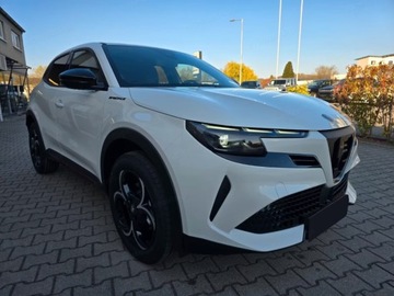 Alfa Romeo Junior 2025 ALFA ROMEO Junior Ibrida Speciale Suv 1.2 (145KM) 2025, zdjęcie 2