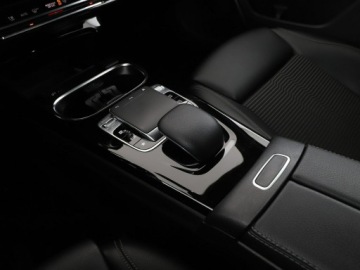 Mercedes Klasa A W177/V177 Hatchback 2.0 250 224KM 2018 Mercedes A 250 225KM Automat Navi Czujniki, zdjęcie 28