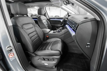 Volkswagen Touareg III SUV 3.0 V6 SCR TDI 286KM 2020 Volkswagen Touareg 3.0 TDI 286KM 4Motion, zdjęcie 24