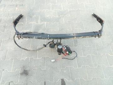 FORD FOCUS MK3 KOMBI 11-18- Hak holowniczy 13PIN BM5J-N19D521-AB
