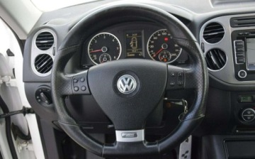Volkswagen Tiguan I SUV 2.0 TDI CR DPF 170KM 2009 Volkswagen Tiguan 2.0TDI R-LINE 4x4 Navi Kamera 2 KPL ALU Oryginal Lakier, zdjęcie 35
