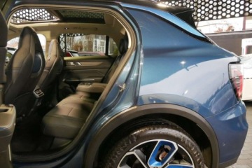  Lynk Co 01 FV 23 Bezw GwarEU PlugIn Cam360 Panorama TempAkt MenuPL CarPla, zdjęcie 9