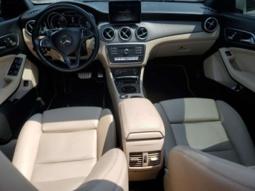 Mercedes CLA C117 2017 Mercedes-Benz CLA 250 2017 2.0l 2.0 Benzyna 208KM, zdjęcie 8
