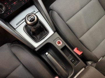 Audi A3 8P Hatchback 3d 2.0 TDI CR 140KM 2010 Audi A3 Sportback ledy bi xenon 2.0 tdi 140 konny manualna skrzynia bezwyp, zdjęcie 31