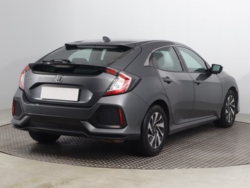 Honda Civic X Hatchback 5d 1.0 VTEC Turbo 129KM 2018 Honda Civic 1.0 VTEC Turbo, Navi, Klima, zdjęcie 4