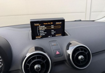 Audi A1 I Sportback 5d Facelifting 1.4 TDI ultra 90KM 2016 Audi A1 Sportback auto jak nowe w bogatej wersjiliftled 1.4 Diesel 90KM, zdjęcie 20